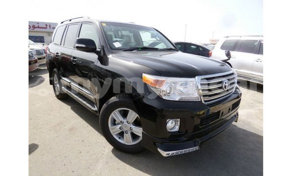 သွင်းကုန် Toyota Land Cruiser Black ကား Import - Dubai Ayeyarwady သွင်းကုန် Toyota Land Cruiser Black ကား Import - Dubai Ayeyarwady
