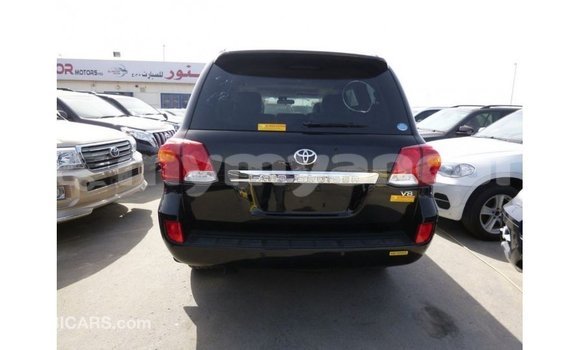 သွင်းကုန် Toyota Land Cruiser Black ကား Import - Dubai Ayeyarwady သွင်းကုန် Toyota Land Cruiser Black ကား Import - Dubai Ayeyarwady