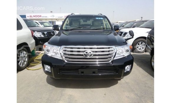 သွင်းကုန် Toyota Land Cruiser Black ကား Import - Dubai Ayeyarwady သွင်းကုန် Toyota Land Cruiser Black ကား Import - Dubai Ayeyarwady