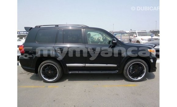 Buy Import Toyota Land Cruiser Black Car in Import - Dubai in Ayeyarwady Buy Import Toyota Land Cruiser Black Car in Import - Dubai in Ayeyarwady