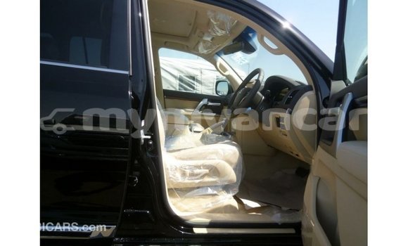 သွင်းကုန် Toyota Land Cruiser Black ကား Import - Dubai Ayeyarwady သွင်းကုန် Toyota Land Cruiser Black ကား Import - Dubai Ayeyarwady