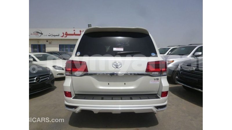 Big with watermark toyota land cruiser ayeyarwady import dubai 2376