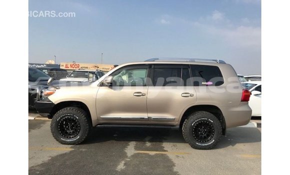 Buy Import Toyota Land Cruiser Other Car in Import - Dubai in Ayeyarwady Buy Import Toyota Land Cruiser Other Car in Import - Dubai in Ayeyarwady