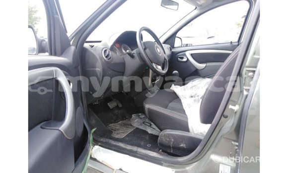 Buy Import Renault Duster Green Car in Import - Dubai in Ayeyarwady Buy Import Renault Duster Green Car in Import - Dubai in Ayeyarwady