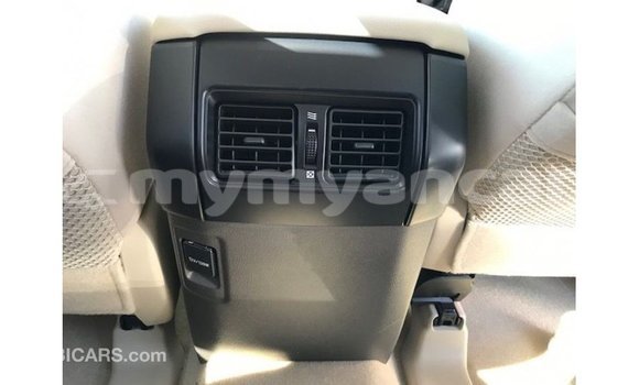 Acheter Import Voiture Toyota Prado Blanc à Import - Dubai, #<Region:0x000000000c5121b8> Acheter Import Voiture Toyota Prado Blanc à Import - Dubai, #<Region:0x000000000c5121b8>