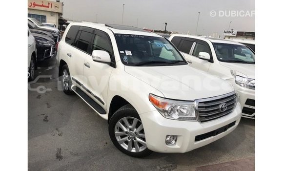 Acheter Import Voiture Toyota Land Cruiser Blanc à Import - Dubai, #<Region:0x000000000c5121b8> Acheter Import Voiture Toyota Land Cruiser Blanc à Import - Dubai, #<Region:0x000000000c5121b8>