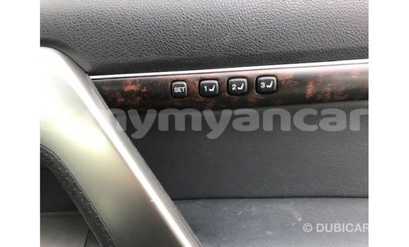 Acheter Import Voiture Toyota Land Cruiser Blanc à Import - Dubai, #<Region:0x000000000c5121b8> Acheter Import Voiture Toyota Land Cruiser Blanc à Import - Dubai, #<Region:0x000000000c5121b8>