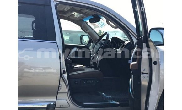 Buy Import Toyota Land Cruiser Other Car in Import - Dubai in Ayeyarwady Buy Import Toyota Land Cruiser Other Car in Import - Dubai in Ayeyarwady