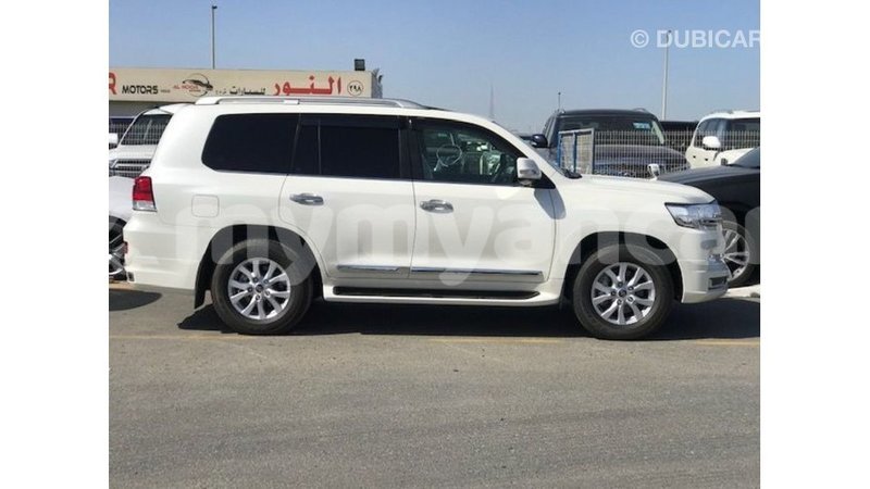 Big with watermark toyota land cruiser ayeyarwady import dubai 2385