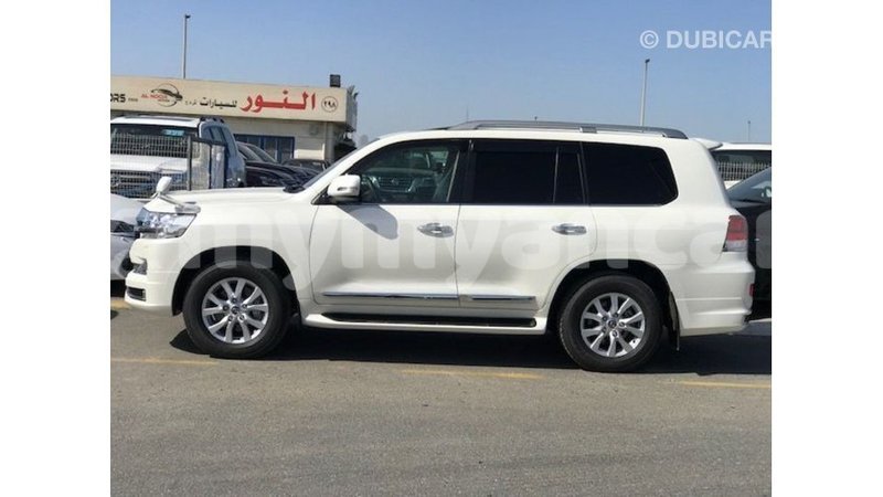 Big with watermark toyota land cruiser ayeyarwady import dubai 2385