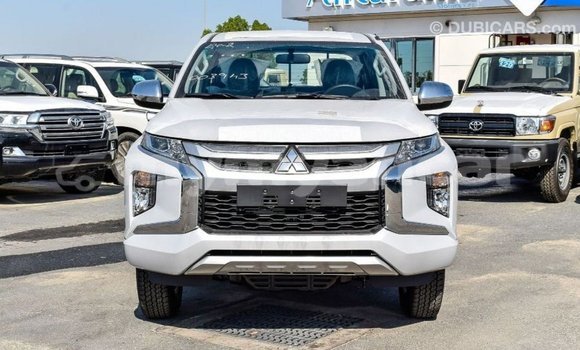 Buy Import Mitsubishi L200 White Car in Import - Dubai in Ayeyarwady Buy Import Mitsubishi L200 White Car in Import - Dubai in Ayeyarwady