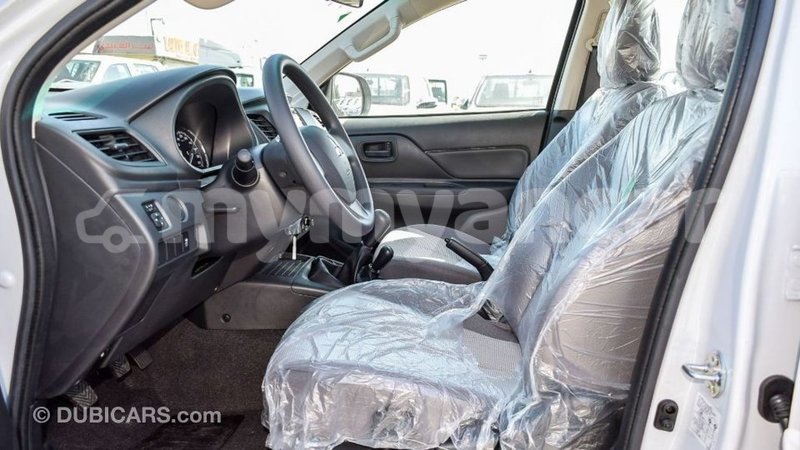 Big with watermark mitsubishi l200 ayeyarwady import dubai 2393