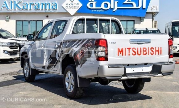 Buy Import Mitsubishi L200 White Car in Import - Dubai in Ayeyarwady Buy Import Mitsubishi L200 White Car in Import - Dubai in Ayeyarwady