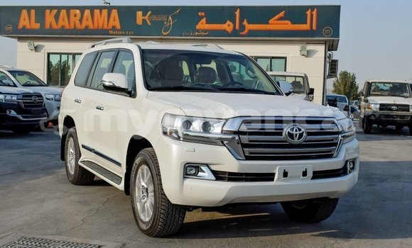 Acheter Import Voiture Toyota Land Cruiser Blanc à Import - Dubai, #<Region:0x000000000c5121b8> Acheter Import Voiture Toyota Land Cruiser Blanc à Import - Dubai, #<Region:0x000000000c5121b8>