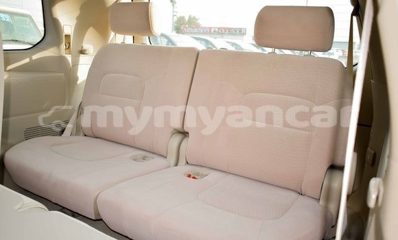 Acheter Import Voiture Toyota Land Cruiser Blanc à Import - Dubai, #<Region:0x000000000c5121b8> Acheter Import Voiture Toyota Land Cruiser Blanc à Import - Dubai, #<Region:0x000000000c5121b8>