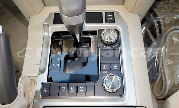 Acheter Import Voiture Toyota Land Cruiser Blanc à Import - Dubai, #<Region:0x000000000c5121b8> Acheter Import Voiture Toyota Land Cruiser Blanc à Import - Dubai, #<Region:0x000000000c5121b8>