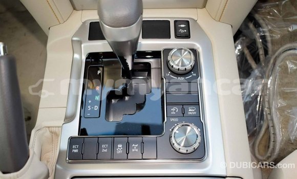Buy Import Toyota Land Cruiser White Car in Import - Dubai in Ayeyarwady Buy Import Toyota Land Cruiser White Car in Import - Dubai in Ayeyarwady