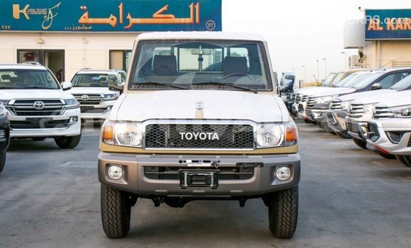 Buy Import Toyota Land Cruiser Beige Car in Import - Dubai in Ayeyarwady Buy Import Toyota Land Cruiser Beige Car in Import - Dubai in Ayeyarwady