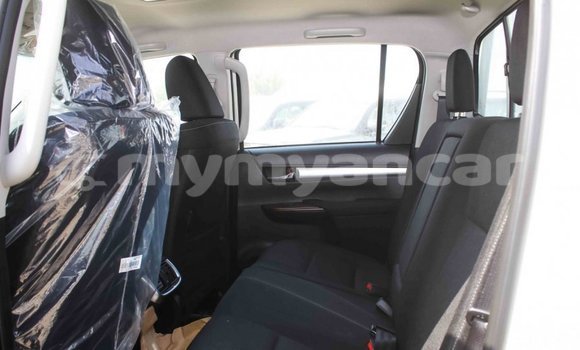 Buy Import Toyota Hilux White Car in Import - Dubai in Ayeyarwady Buy Import Toyota Hilux White Car in Import - Dubai in Ayeyarwady
