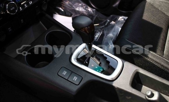 Buy Import Toyota Hilux White Car in Import - Dubai in Ayeyarwady Buy Import Toyota Hilux White Car in Import - Dubai in Ayeyarwady