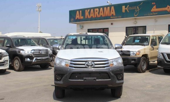 Buy Import Toyota Hilux Other Car in Import - Dubai in Ayeyarwady Buy Import Toyota Hilux Other Car in Import - Dubai in Ayeyarwady