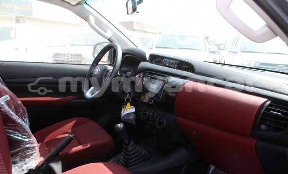 Buy Import Toyota Hilux Other Car in Import - Dubai in Ayeyarwady Buy Import Toyota Hilux Other Car in Import - Dubai in Ayeyarwady