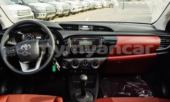 Buy Import Toyota Hilux White Car in Import - Dubai in Ayeyarwady Buy Import Toyota Hilux White Car in Import - Dubai in Ayeyarwady