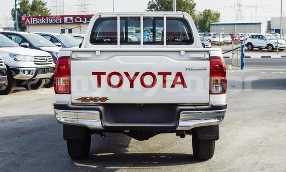 Buy Import Toyota Hilux White Car in Import - Dubai in Ayeyarwady Buy Import Toyota Hilux White Car in Import - Dubai in Ayeyarwady