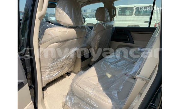 Buy Import Toyota Land Cruiser Black Car in Import - Dubai in Ayeyarwady Buy Import Toyota Land Cruiser Black Car in Import - Dubai in Ayeyarwady
