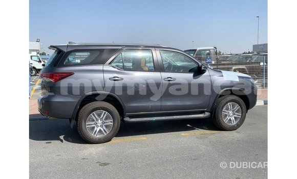 Buy Import Toyota Fortuner Other Car in Import - Dubai in Ayeyarwady Buy Import Toyota Fortuner Other Car in Import - Dubai in Ayeyarwady