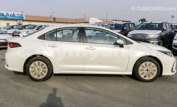 Buy Import Toyota Corolla White Car in Import - Dubai in Ayeyarwady Buy Import Toyota Corolla White Car in Import - Dubai in Ayeyarwady