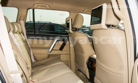 Acheter Import Voiture Toyota Prado Blanc à Import - Dubai, #<Region:0x000000000c5121b8> Acheter Import Voiture Toyota Prado Blanc à Import - Dubai, #<Region:0x000000000c5121b8>