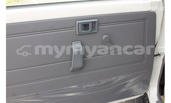 Buy Import Toyota Land Cruiser White Car in Import - Dubai in Ayeyarwady Buy Import Toyota Land Cruiser White Car in Import - Dubai in Ayeyarwady