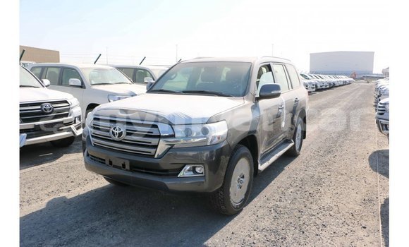 Buy Import Toyota Land Cruiser Black Car in Import - Dubai in Ayeyarwady Buy Import Toyota Land Cruiser Black Car in Import - Dubai in Ayeyarwady