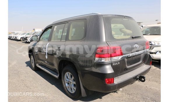Buy Import Toyota Land Cruiser Black Car in Import - Dubai in Ayeyarwady Buy Import Toyota Land Cruiser Black Car in Import - Dubai in Ayeyarwady