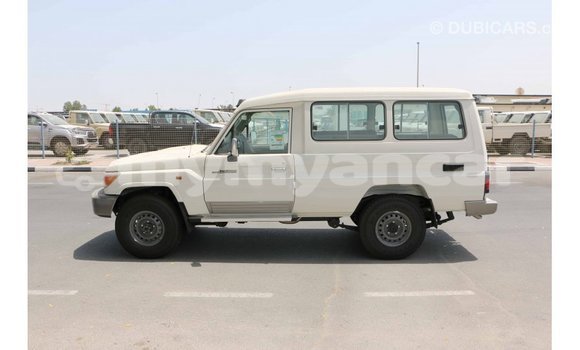 Buy Import Toyota Land Cruiser White Car in Import - Dubai in Ayeyarwady Buy Import Toyota Land Cruiser White Car in Import - Dubai in Ayeyarwady