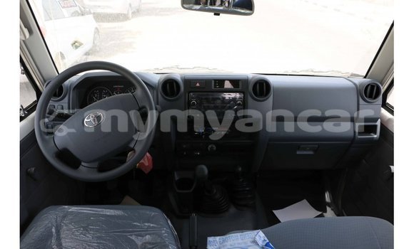 Buy Import Toyota Land Cruiser White Car in Import - Dubai in Ayeyarwady Buy Import Toyota Land Cruiser White Car in Import - Dubai in Ayeyarwady