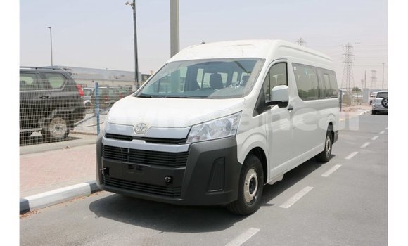 Buy Import Toyota Hiace White Car in Import - Dubai in Ayeyarwady Buy Import Toyota Hiace White Car in Import - Dubai in Ayeyarwady