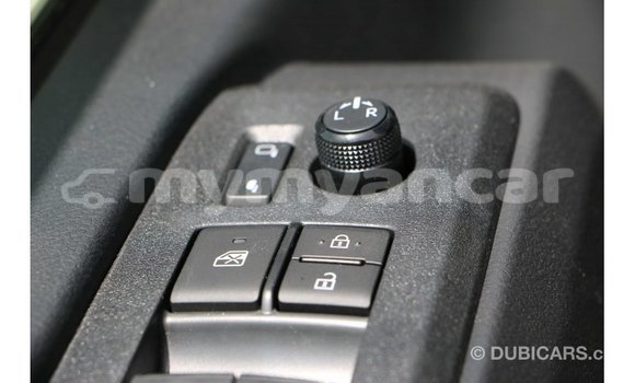 Buy Import Toyota Hiace White Car in Import - Dubai in Ayeyarwady Buy Import Toyota Hiace White Car in Import - Dubai in Ayeyarwady