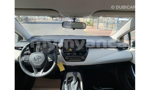 Buy Import Toyota Corolla White Car in Import - Dubai in Ayeyarwady Buy Import Toyota Corolla White Car in Import - Dubai in Ayeyarwady