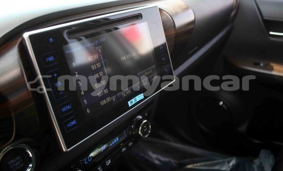 Buy Import Toyota Hilux Other Car in Import - Dubai in Ayeyarwady Buy Import Toyota Hilux Other Car in Import - Dubai in Ayeyarwady
