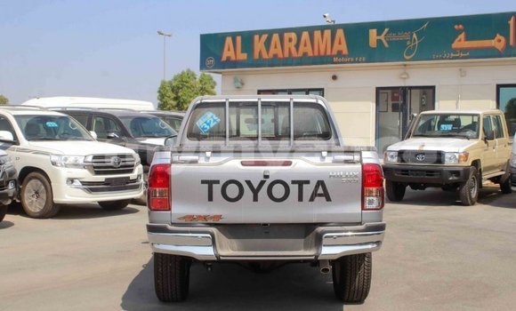 Buy Import Toyota Hilux Other Car in Import - Dubai in Ayeyarwady Buy Import Toyota Hilux Other Car in Import - Dubai in Ayeyarwady
