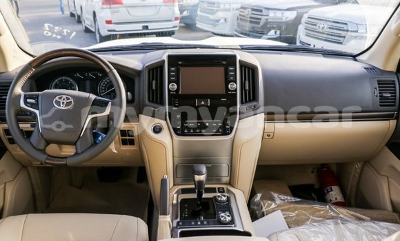 Buy Import Toyota Land Cruiser White Car in Import - Dubai in Ayeyarwady Buy Import Toyota Land Cruiser White Car in Import - Dubai in Ayeyarwady
