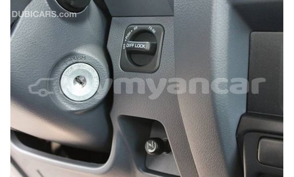 Buy Import Toyota Land Cruiser White Car in Import - Dubai in Ayeyarwady Buy Import Toyota Land Cruiser White Car in Import - Dubai in Ayeyarwady