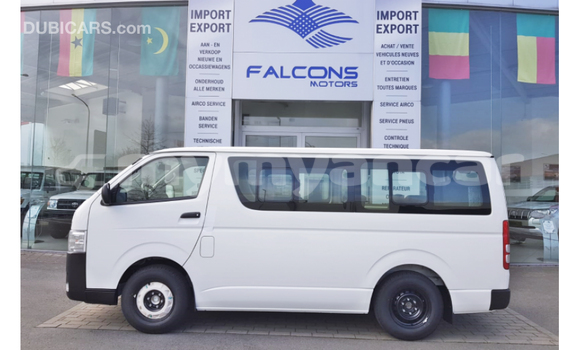 Buy Import Toyota Hiace White Car in Import - Dubai in Ayeyarwady Buy Import Toyota Hiace White Car in Import - Dubai in Ayeyarwady