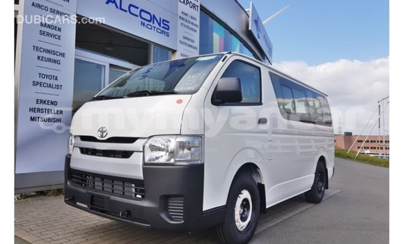 Buy Import Toyota Hiace White Car in Import - Dubai in Ayeyarwady Buy Import Toyota Hiace White Car in Import - Dubai in Ayeyarwady