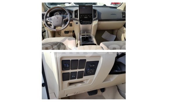 Buy Import Toyota Land Cruiser White Car in Import - Dubai in Ayeyarwady Buy Import Toyota Land Cruiser White Car in Import - Dubai in Ayeyarwady