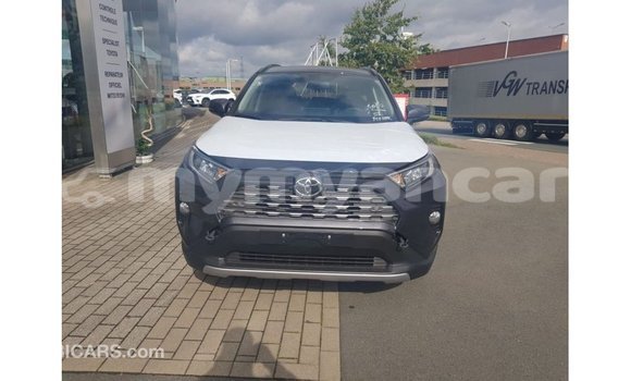 Buy Import Toyota 4Runner Other Car in Import - Dubai in Ayeyarwady Buy Import Toyota 4Runner Other Car in Import - Dubai in Ayeyarwady