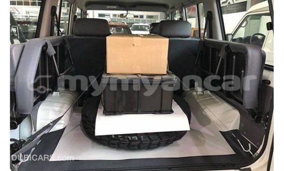 Buy Import Toyota Land Cruiser White Car in Import - Dubai in Ayeyarwady Buy Import Toyota Land Cruiser White Car in Import - Dubai in Ayeyarwady