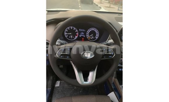 Buy Import Hyundai Santa Fe White Car in Import - Dubai in Ayeyarwady Buy Import Hyundai Santa Fe White Car in Import - Dubai in Ayeyarwady